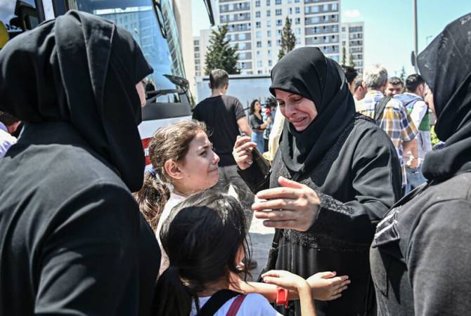 Turki mendeportasi pengungsi Suriah yang tidak berdokumen ke Suriah
