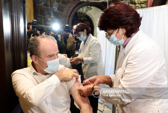 43,7% of adult population fully vaccinated against COVID-19 in Armenia, says Healthcare 
Minister 