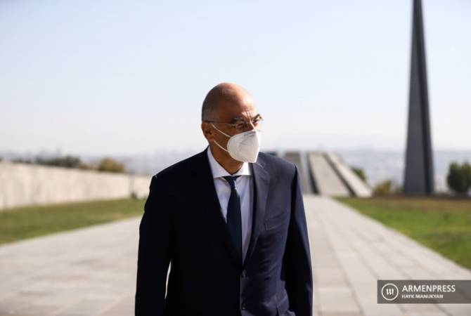 Yunanistan Dışişleri Bakanı'ndan Ermeni Soykırımı paylaşımı 