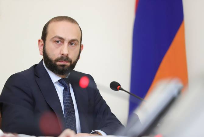 وزير الخارجية الأرميني يقول برد على رئيس أذربيجان أن أرمينيا لا تخشى بأن لا تجد نفسها في خرائط 
تاريخية متفاوتة
