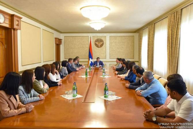 Արցախի նախագահը հանդիպել է Հաշվեքննիչ պալատի աշխատակազմի 
պատասխանատուների հետ

