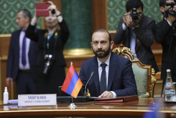 وزير خارجية أرمينيا آرارات ميرزويان يشارك في جلسة مجلس وزراء خارجية الدول المشاركة في رابطة 
الدول المستقلة بدوشانبي