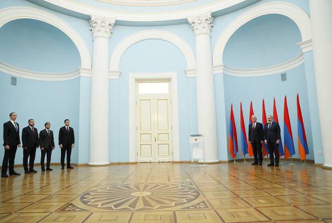 La cérémonie de prestation de serment du Vice-premier ministre et de plusieurs Ministres a eu 
lieu