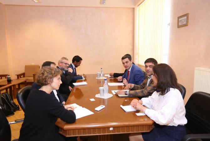 Armenian deputy minister, AFD representatives discuss development prospects of railway 
infrastructure 