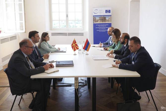 Armenian, North Macedonian FMs discuss enhancing cooperation 
