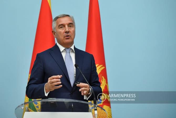 Черногория поддерживает усилия руководства Армении, направленные на установление 
мира в регионе: Мило Джуканович
