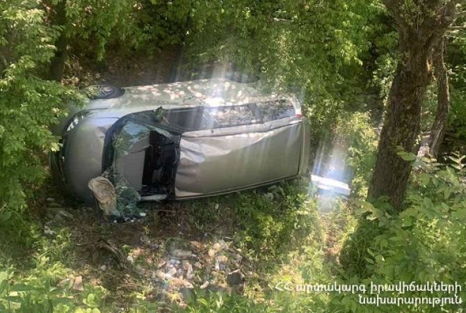 Ստեփանավան-Վանաձոր ճանապարհին ձորն ընկած ավտոմեքենայի վարորդը 
հոսպիտալացվել է