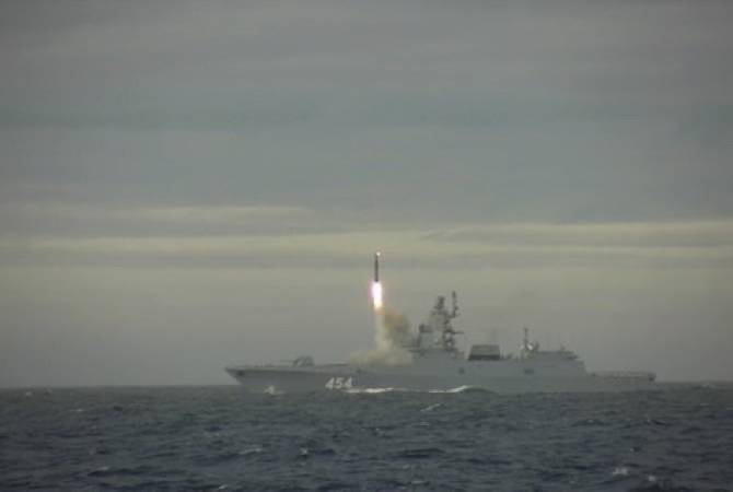 Минобороны РФ объявило об успешном запуске ракеты "Циркон" из Баренцевого моря 