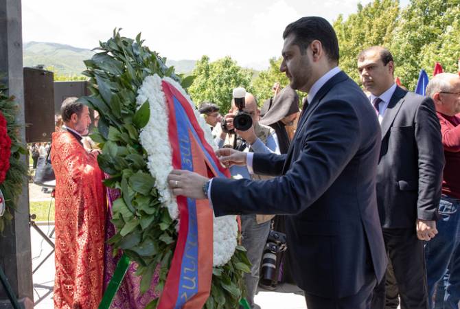 Deputy PM Matevosyan honors the memory of Gharakilisa Battle heroes