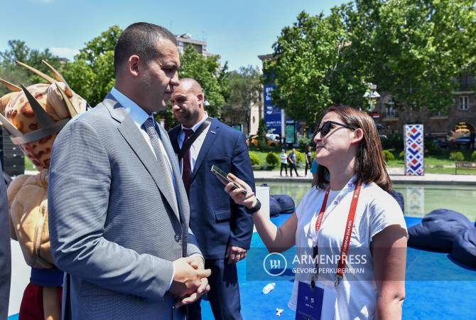 ԵԱ-Երևան. Եվրոպայի առաջնությունն ընթանում է բարձր մակարդակով. 

Բռնցքամարտի միջազգային ֆեդերացիայի նախագահ







 







 