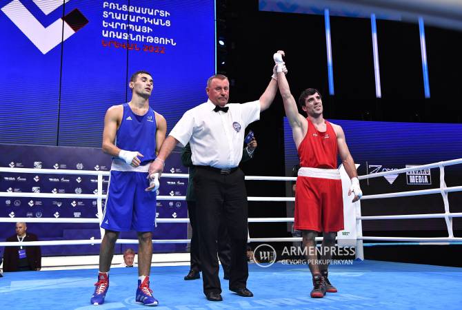 عضو منتخب ملاكمة أرمينيا هوفانيس باتشكوف يحرز بطولة أوروبا للمرة الثالثة في يريفان