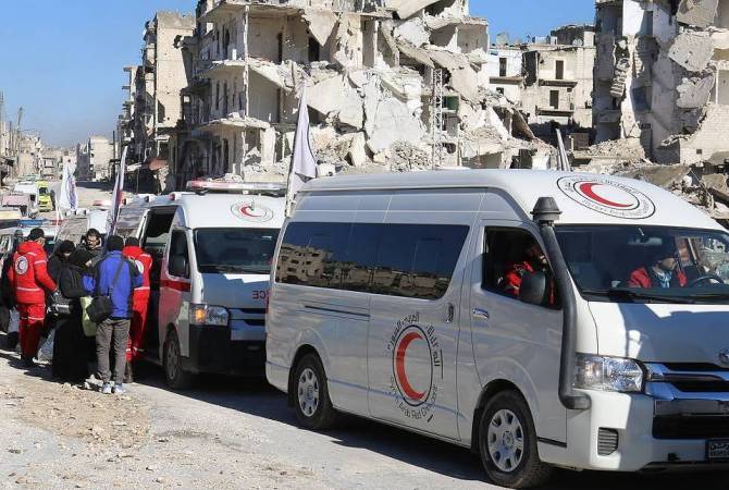 Три человека погибли при нападении террористов на автобус в Сирии

