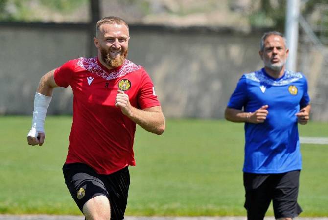  Известен стартовый состав сборной Армении по футболу в матче против Шотландии

 