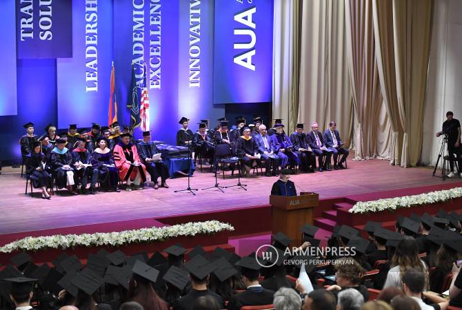 Հայաստանի ամերիկյան համալսարանի ավելի քան 500 շրջանավարտների շնորհվեցին 
բակալավրիատի ու մագիստրատուրայի դիպլոմներ