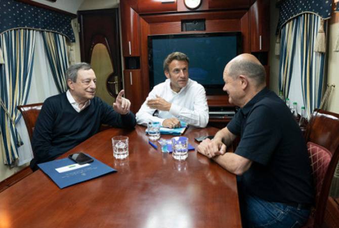 Repubblica: Шольц, Макрон и Драги направляются в Киев
