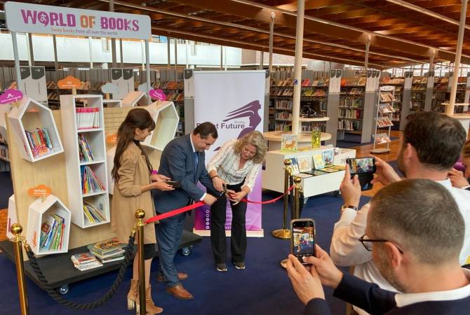 В библиотеке города Амстельфен Нидерландов открылся уголок армянских книг 