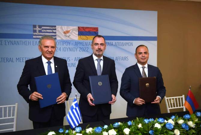 التوقيع على مذكرة تفاهم حول التعاون الثلاثي بشأن قضايا الشتات بين أرمينيا واليونان وقبرص في أثينا