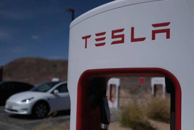 Tesla закрывает офис в Сан-Матео и увольняет около 200 сотрудников
