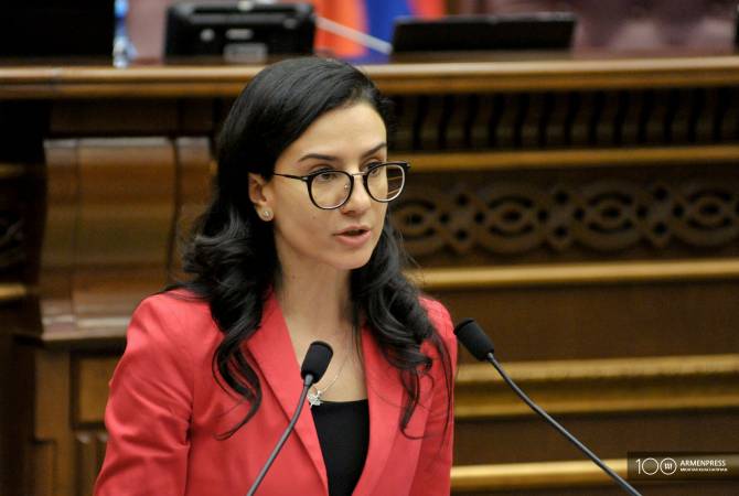 Anna Vardapetián fue elegida procuradora general de la República de Armenia