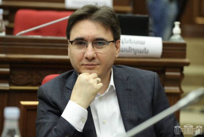 Армен Геворгян подал в отставку с поста председателя комиссии НС

