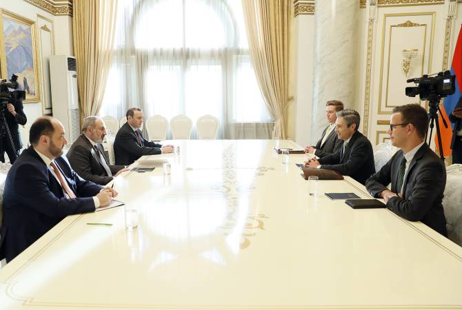 Armenian PM receives President of National Endowment for Democracy