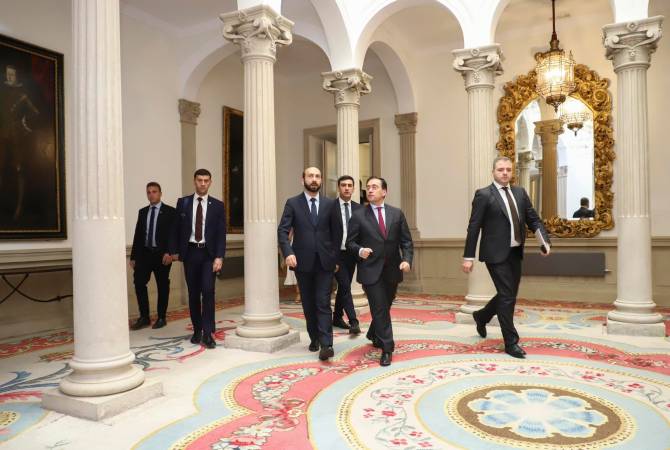 Armenian, Spanish Foreign Ministers hold tête-à-tête meeting
