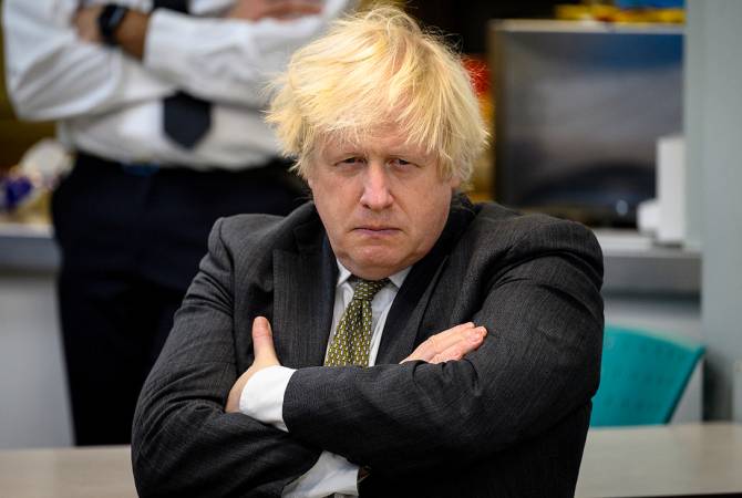 Почти 30 политиков вышли из состава британского правительства из-за скандала с 
Джонсоном