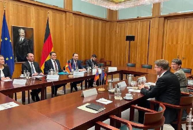 Se llevaron a cabo consultas políticas entre los ministerios de Asuntos Exteriores de Armenia y 
Alemania