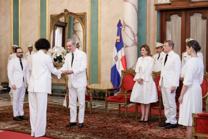 Ambassador of Armenia presents credentials to the President of the Dominican Republic