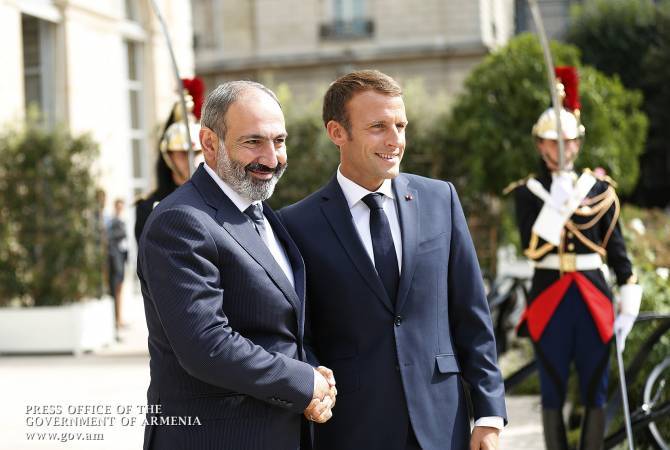 Lettre de felicitation de Nikol Pashinyan adressée à Emmanuel Macron, Président de la 
République française