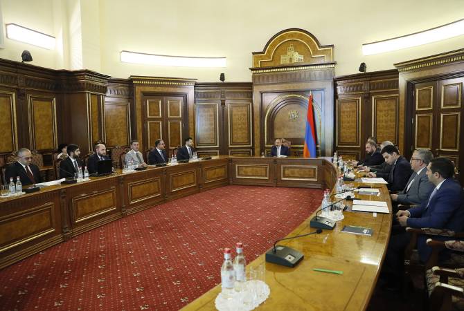 ՀՀ վարչապետի մոտ խորհրդակցության ժամանակ քննարկվել են խաղողի 
վերամշակման հետ կապված խնդիրներն ու դրանց լուծման ուղիները

