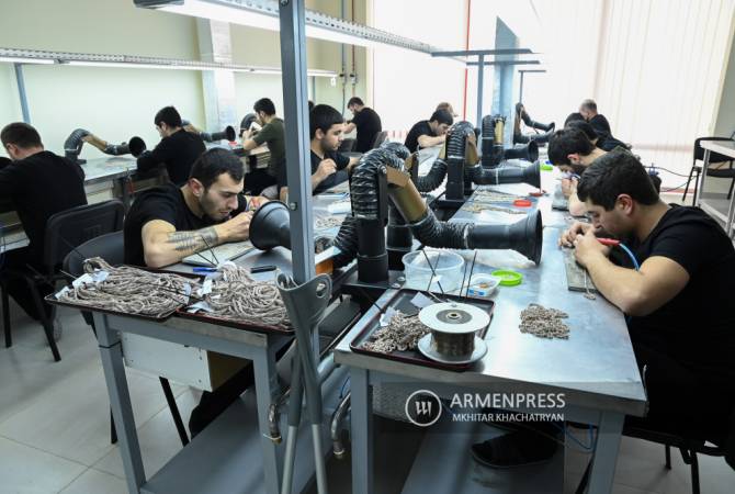Количество рабочих мест в июне увеличилось на 8000: Керобян уверяет, что рынок труда 
продолжает уверенно расти

