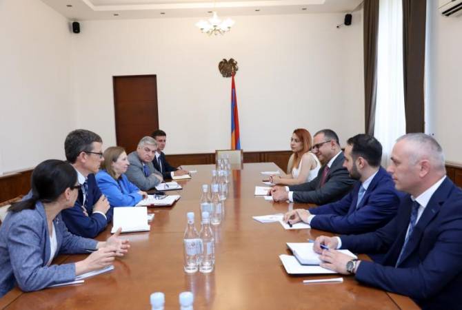 Ambassador Tracy expresses US government readiness to support Armenia strategic reforms 