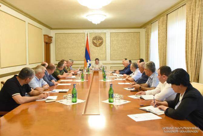 Reunión del Consejo de Seguridad de Artsaj: la tensión continúa en varios tramos de la línea de 
contacto