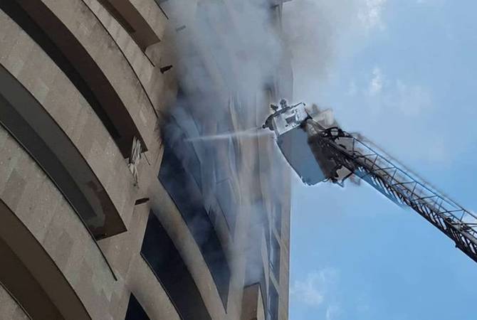 Пожар в здании 42/2 на ул. Мурадяна в Ереване нанес большой ущерб, эвакуированы 
около 85 граждан