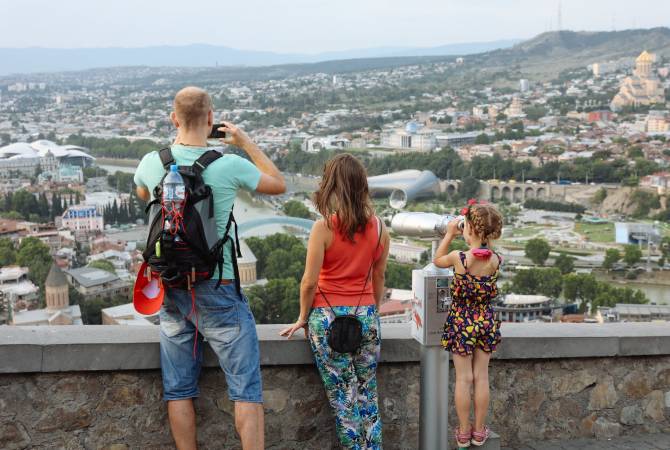 Туристический поток из России в Грузию за семь месяцев увеличился почти в шесть раз
