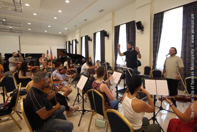 В Гюмри пройдут Дни Еревана: состоится большой концерт: «Симфонический» и 
«Реинкарнация»