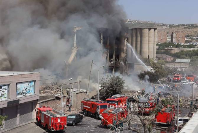 Количество жертв взрыва в ТЦ «Сурмалу» достигло 15 человек: пропавшими числятся 18 
человек