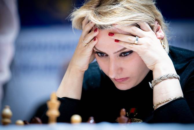 سيدات منتخب أرمينيا للشطرنج تباشرن المنافسات ببطولة أوروبا ودانييليان من متصدرات الترتيب إلى 
الآن