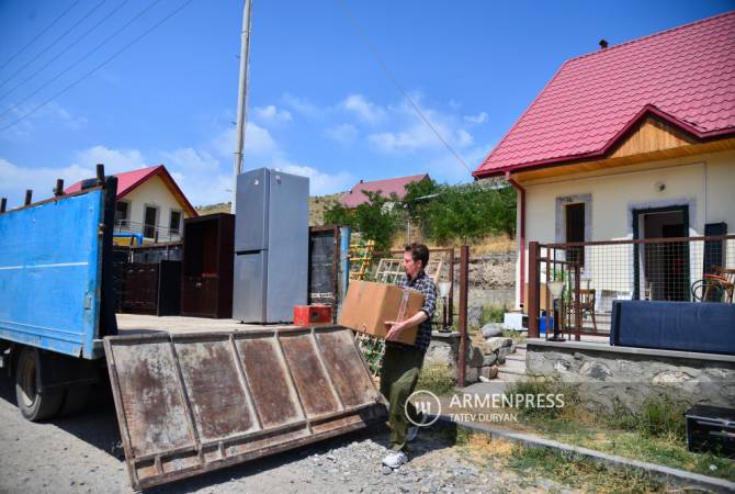 20 familias de Aghavnó y Berdzor se radicaron en la provincia de Siuník