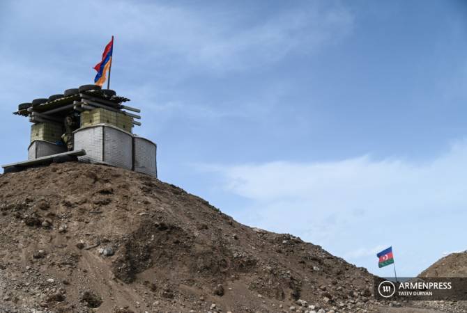 El ministerio de Defensa de Armenia informa de combates posicionales con las fuerzas armadas 
de Azerbaiyán