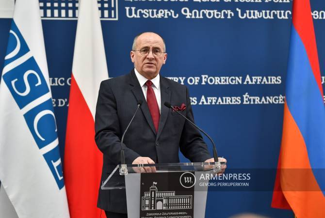 Военные действия на границе Армении и Азербайджана должны быть немедленно 
прекращены: действующий председатель ОБСЕ

