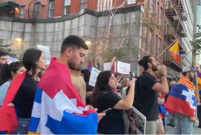 مظاهرة في نيويورك أمام ممثليتي أذربيجان وتركيا ضد العدوان الهمجي الأذري على أرمينيا