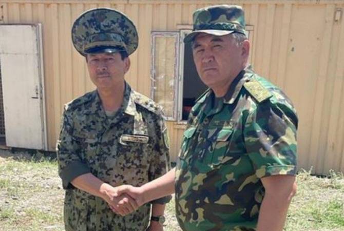    Киргизия и Таджикистан договорились прекратить огонь на границе

