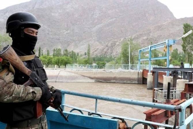 Ղրղզստանի սահմանապահ ծառայությունը հայտարարել Է Տաջիկստանի հետ 
սահմանին լարված իրավիճակի մասին
