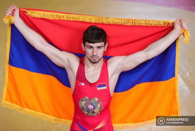 Arsén Harutiunián ganó la medalla de bronce en el campeonato mundial de lucha libre