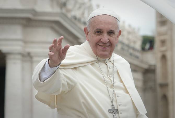Pope Francis prays for peace, calls for dialogue between Armenia and Azerbaijan