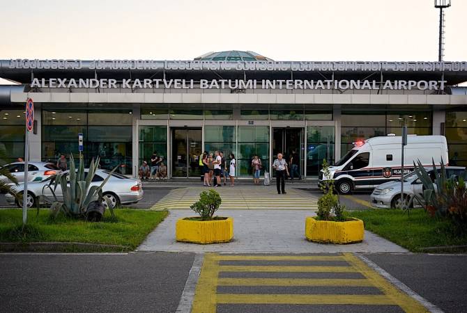  В аэропорту Батуми задержали иностранку с крупной партией марихуаны
 