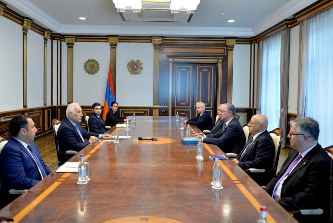 Президент Армении принял делегацию Центрального управления Социал-
демократической партии “Гнчакян”