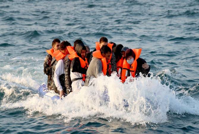  Во Франции спасли 65 мигрантов, желавших добраться до Великобритании на лодке 